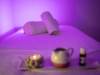 Adri Oliver Masajes Donostia/ Massage Spa San Sebastian Amara/Massajista