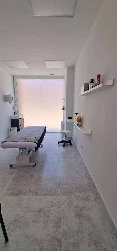 ELITE THERAPY CENTER by Maria López