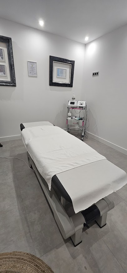 Sara Ruisánchez Masaje y Osteopatía